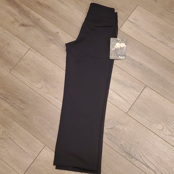 Brand New Roots Yoga Pants XS - Picture 3 of 3
